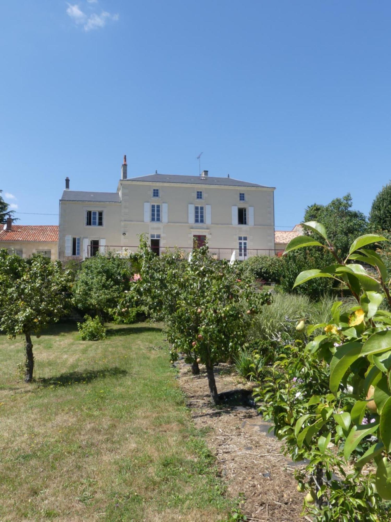 Les Jardins De Xanton Hotel Luaran gambar